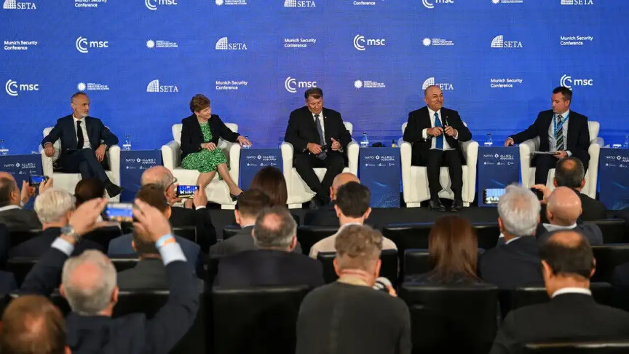 NATO Ankara Zirvesi bünyesinde "Zirveye Doğru" paneli gerçekleştirildi