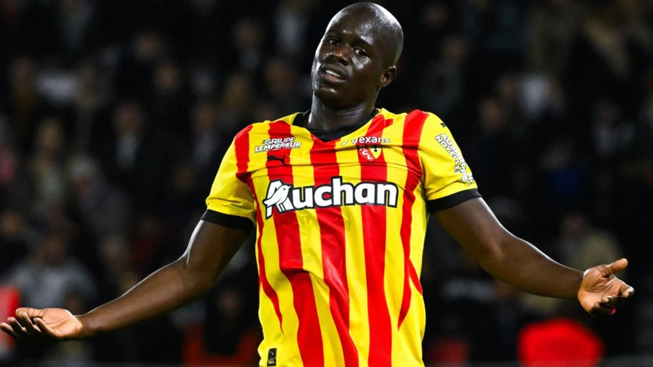Lens'te Malang Sarr dönemi sona erdi