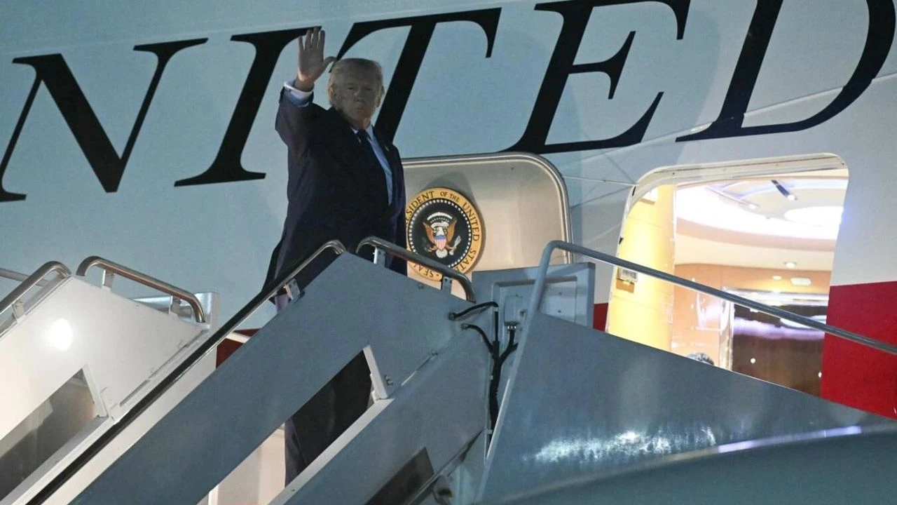 Trump, 17 yıl sonra Ankara'ya gelmek üzere yola çıktı