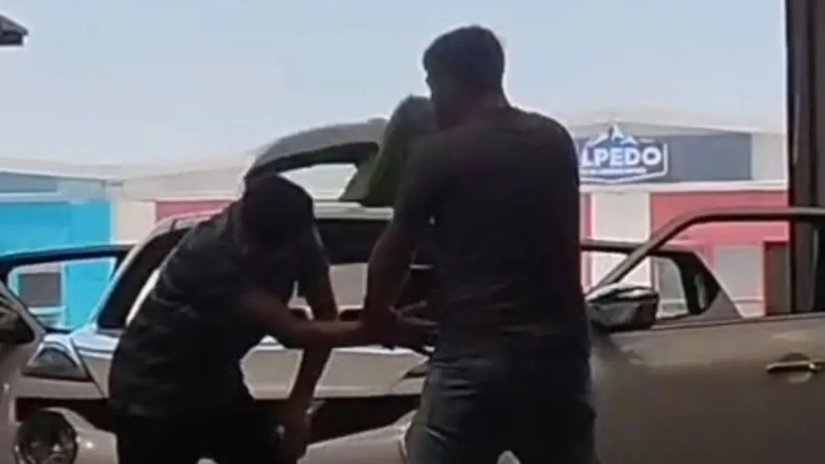 Çırağa ıslak havluyla dayak kamerada