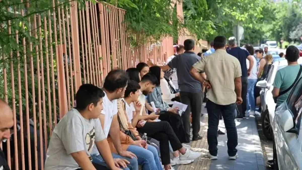LGS’den en erken saat kaçta çıkılır, son 15 dakika çıkış yasak mı? İşte 2026 LGS kuralları