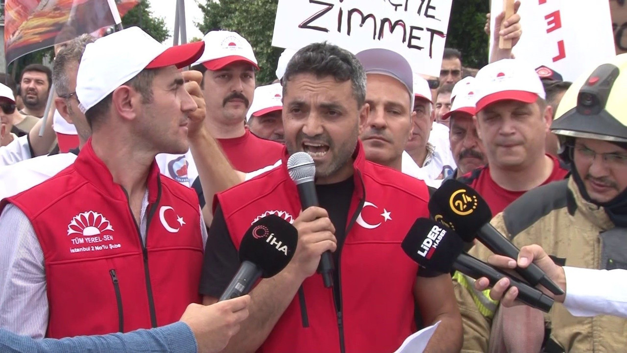 İBB emekçileri belediye binasına dayandı: ‘Çocuklarımızın rızkına göz dikenlere yazıklar olsun’