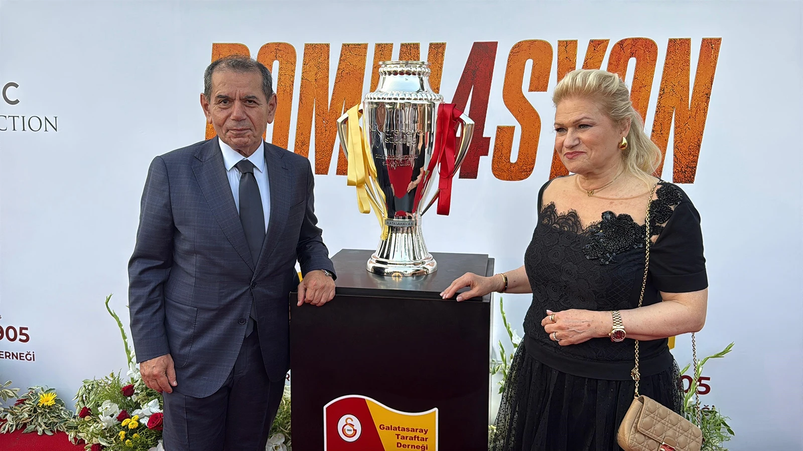 Dursun Özbek: "Şampiyonlar Ligi'nde istediğimiz neticeleri almak üzere bir takım hazırlığı yapıyoruz"