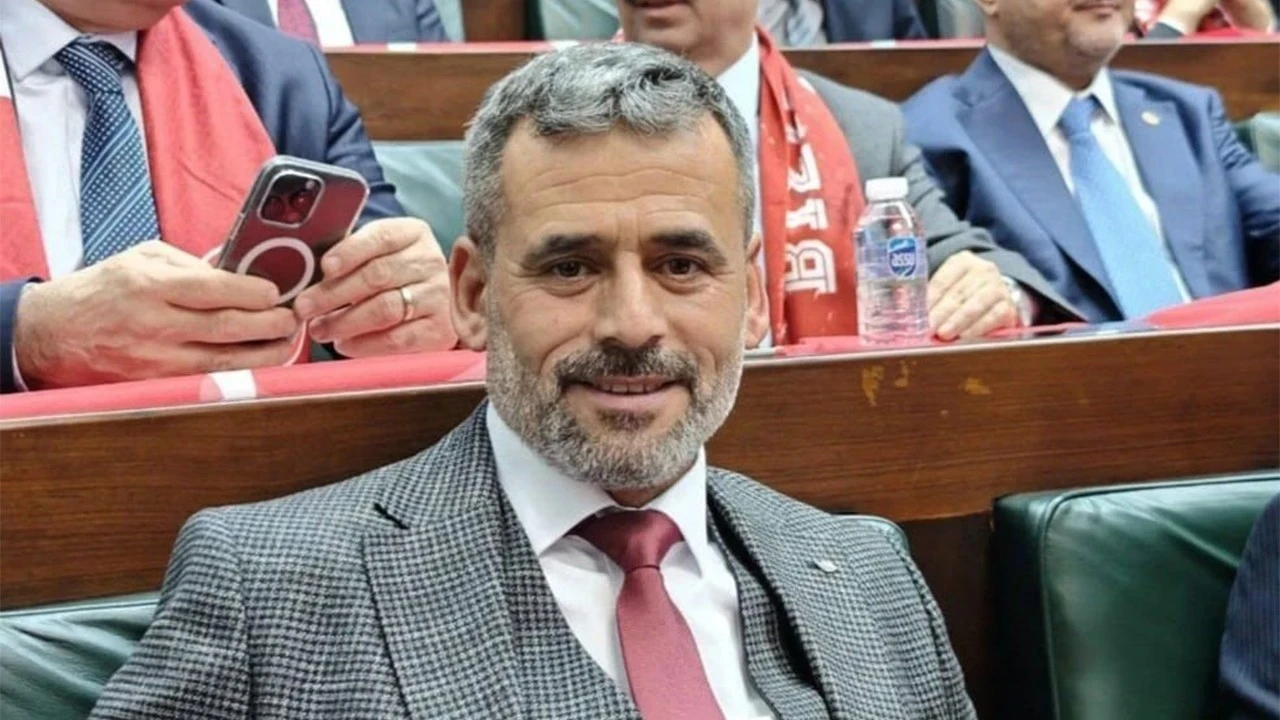Belediye Başkanı Süleyman Çetinkaya'ya bıçaklı saldırı: Oğlu yaralandı! AK Parti'den sert kınama