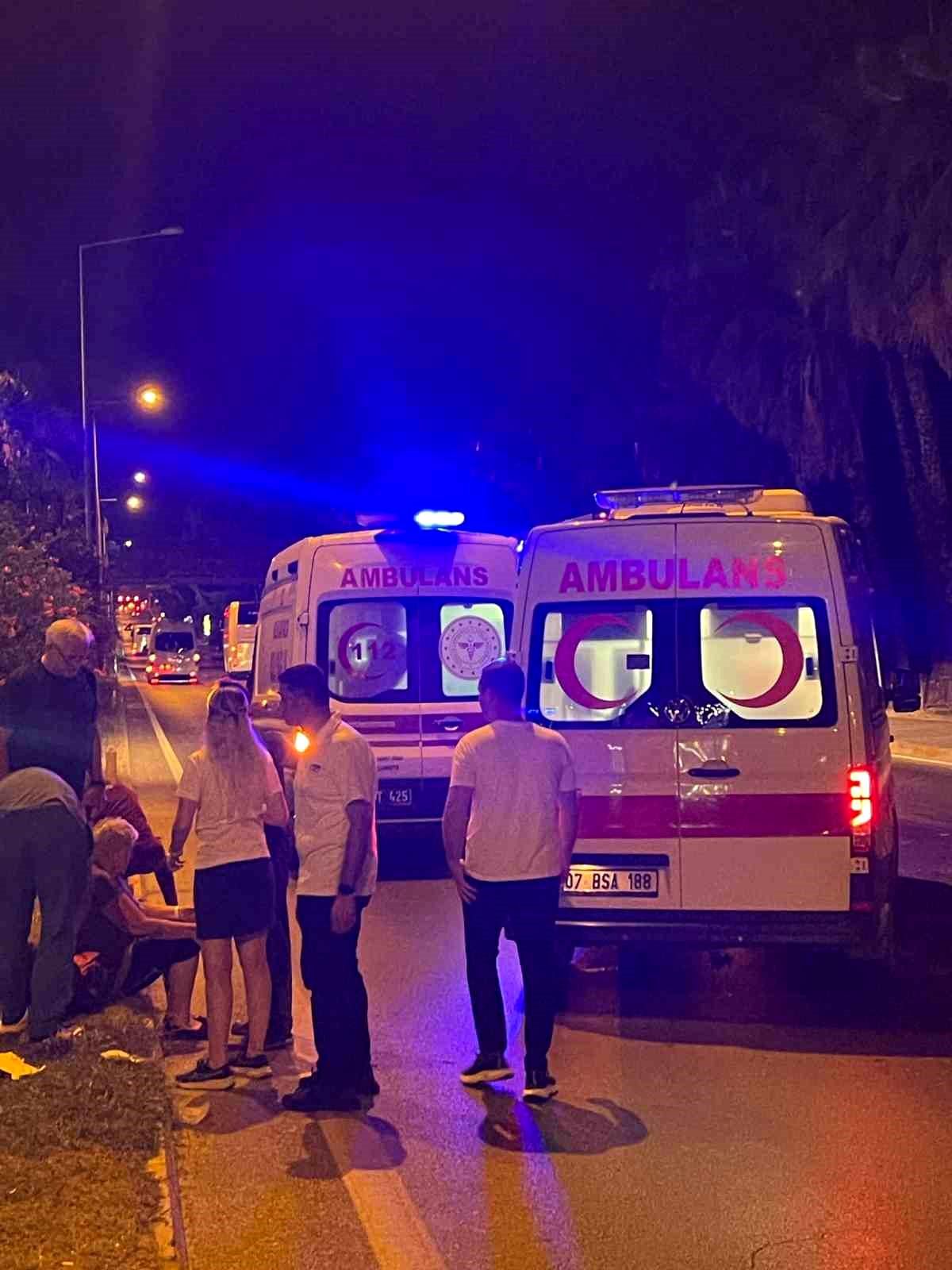 Alanya'da otomobilin çarptığı Çek turist hayatını kaybetti