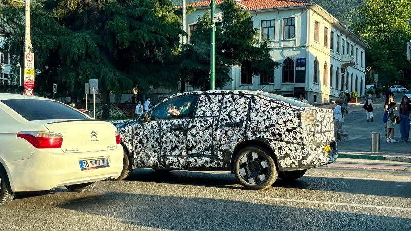 Egea’nın yerine geçmesi beklenen yeni Fiat Türkiye’de ortaya çıktı
