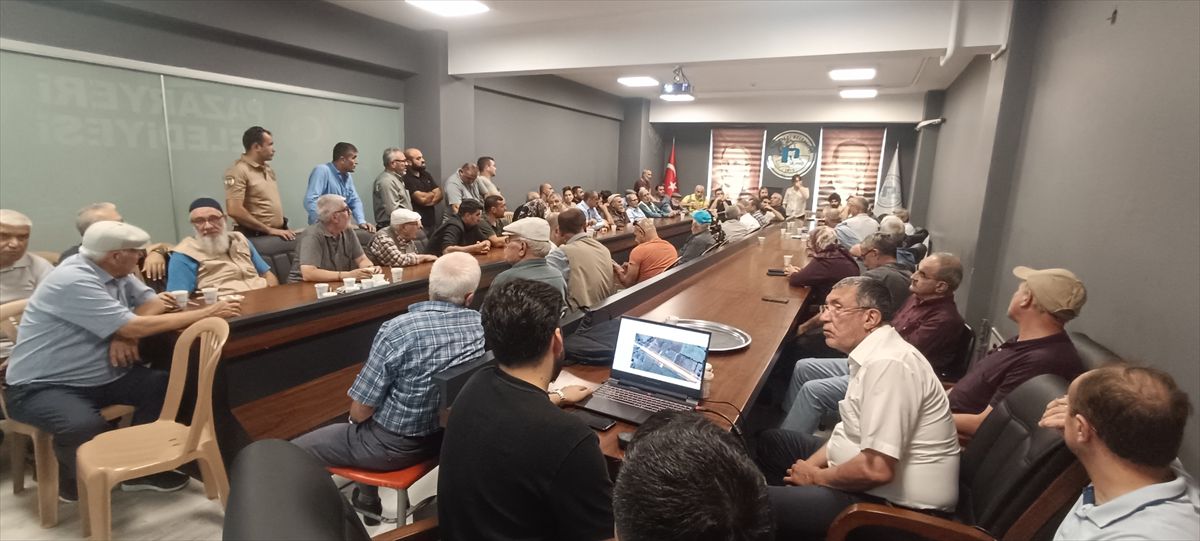 Pazaryeri'nde bölünmüş yol ve kamulaştırma süreci için bilgilendirme toplantısı düzenlendi