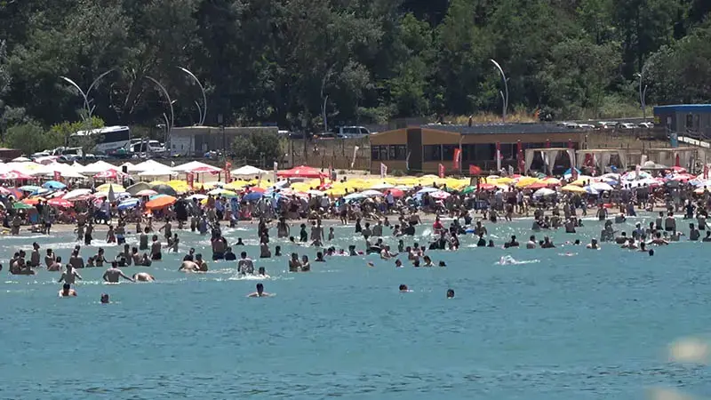 Şile'de bazı plajlarda denize girmek yasaklandı