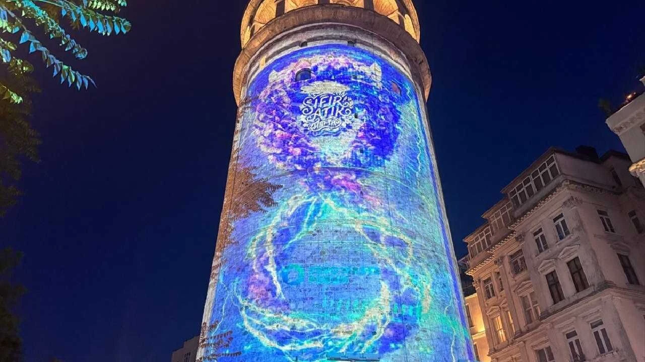 Galata Kulesi’nde Sıfır Atık Haftası için ışık gösterisi