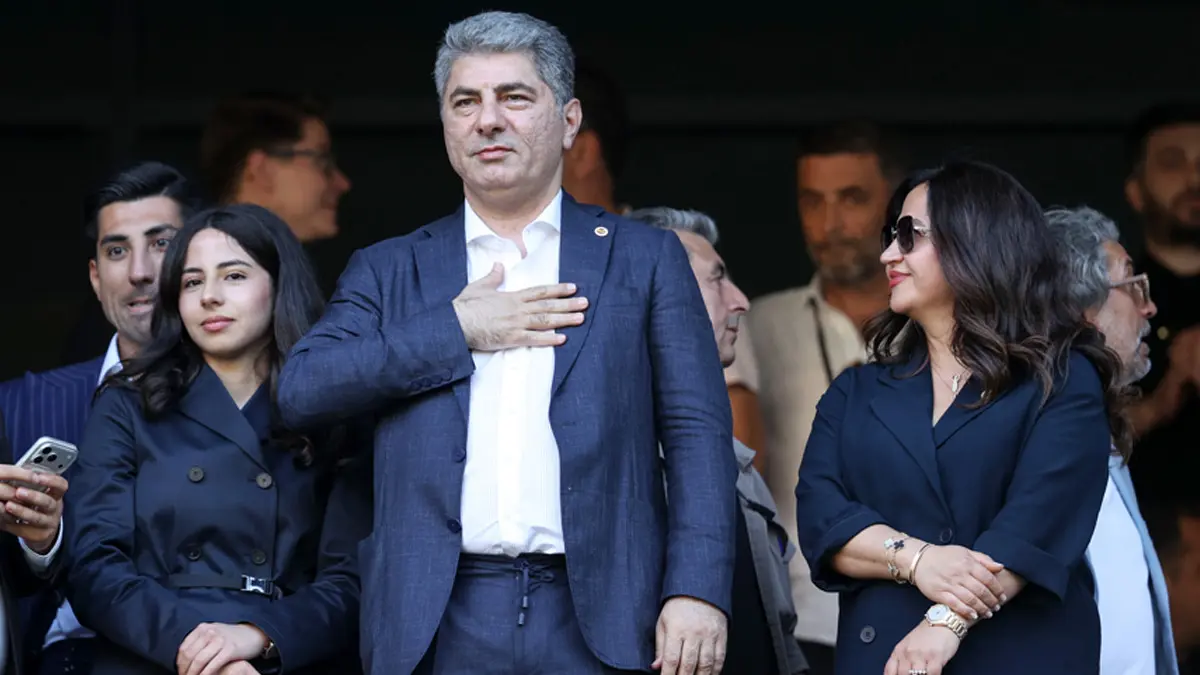 Fenerbahçe'de Başkanlık seçimi! Hakan Safi'den ilk açıklama geldi: "Yeniliyoruz, öyle gözüküyor"