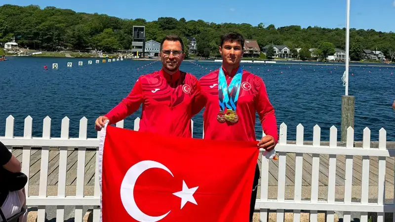 Muğlalı kanocu Rahmi Kaan Karahan'dan tarihi başarı