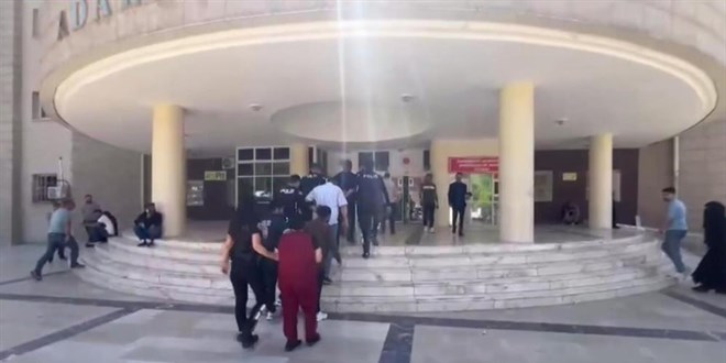 Vatandaşları iş bulma vaadiyle dolandıran 5 kişi tutuklandı