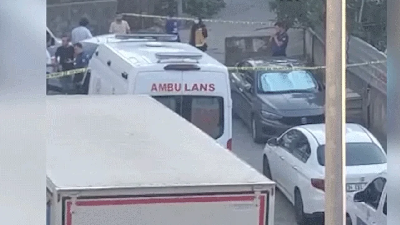Kartal'da bir binada kadın cesedi bulundu!