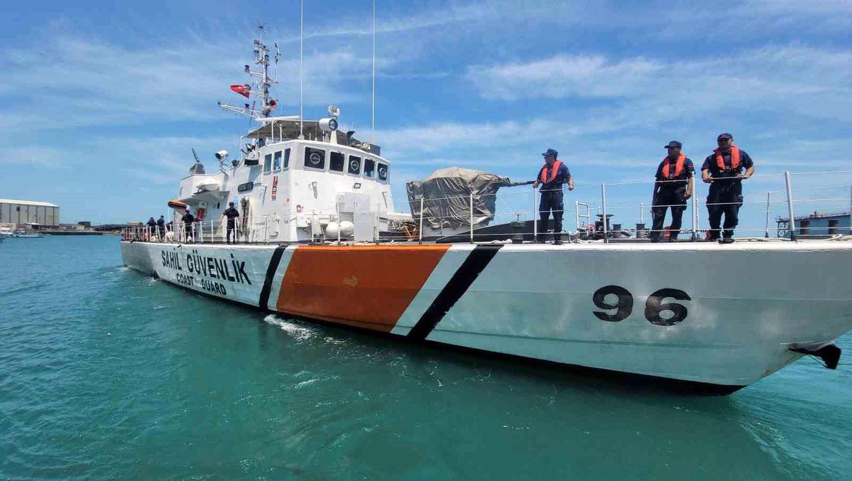 Karadeniz'deki saldırıda hayatını kaybeden ve yaralanan balıkçıların tahliye çalışmaları devam ediyor