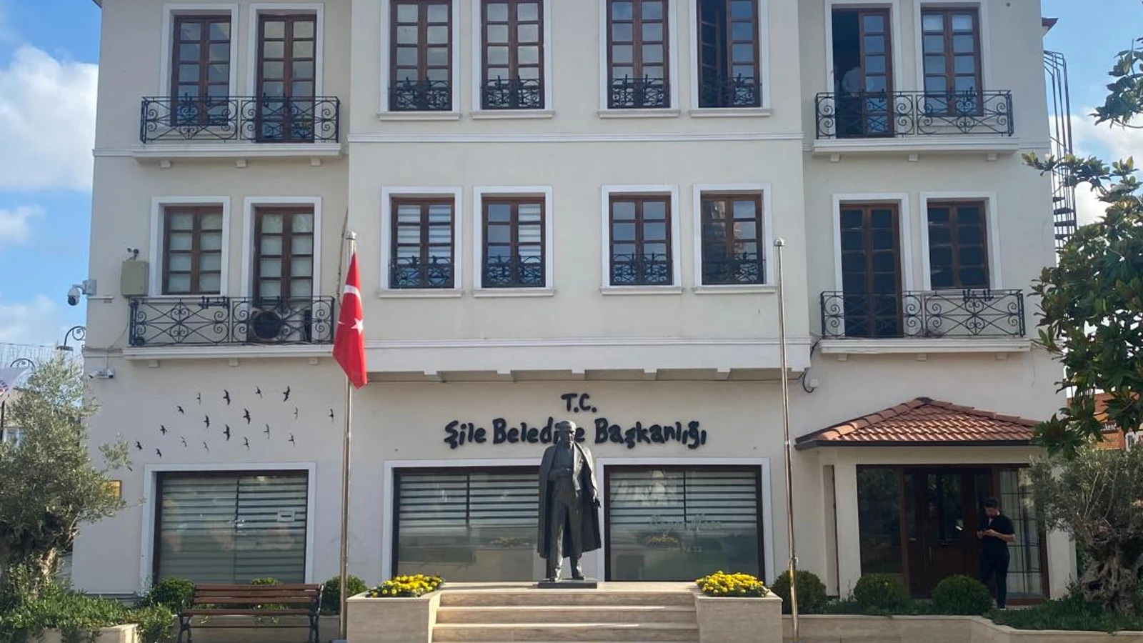 Şile Belediyesi'ne operasyon: 16 kişi gözaltına alındı