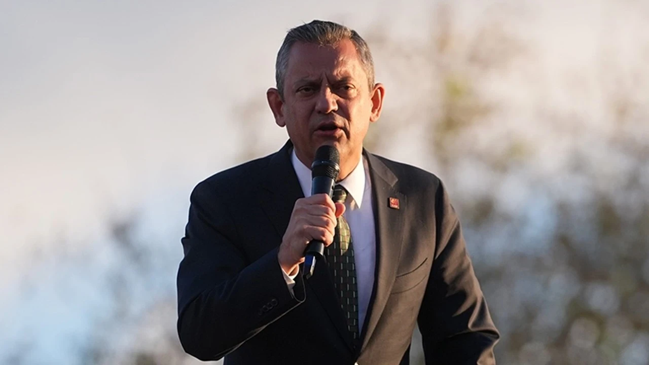 Özgür Özel: Bu darbe püskürtülecek