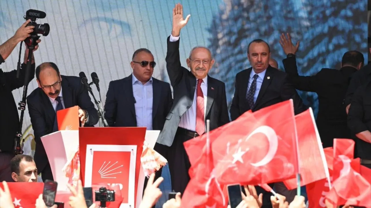 Kılıçdaroğlu cephesinden Özgür Özel'e yakın milletvekillerine çağrı: geç olmadan katılın