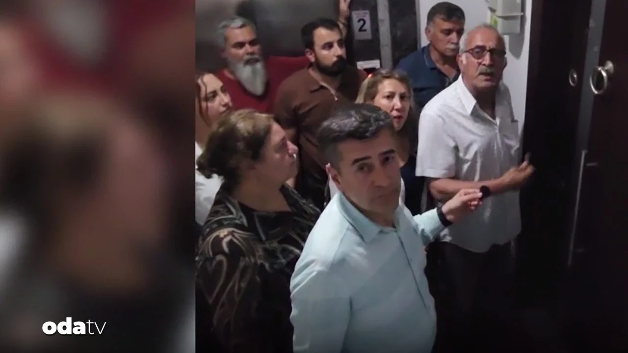 CHP Malatya’da yeni kriz: İlçe başkanları binaya giremedi