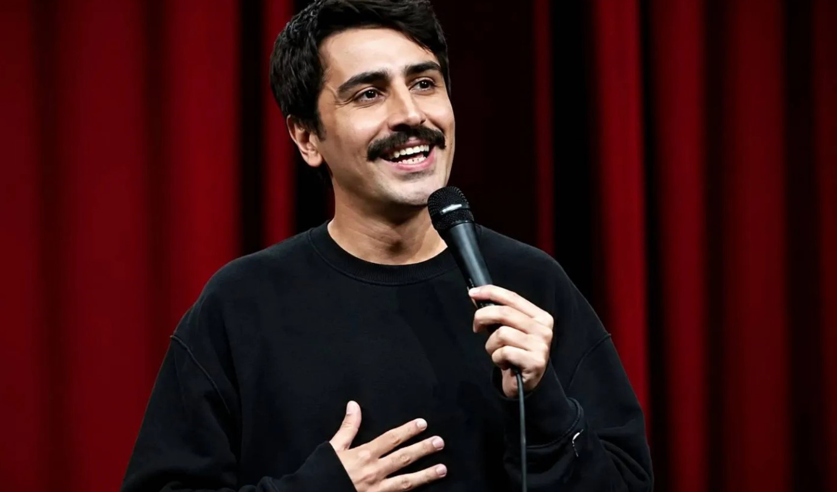 Deniz Göktaş'ın stand up gösterisi erişime engellendi: YouTube henüz yayından kaldırmadı