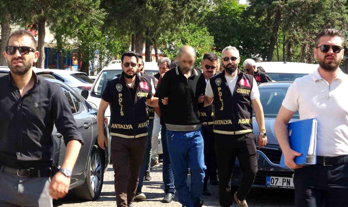 12 yıl sonra aydınlanan cinayetin şüphelileri adliyeye sevk edildi