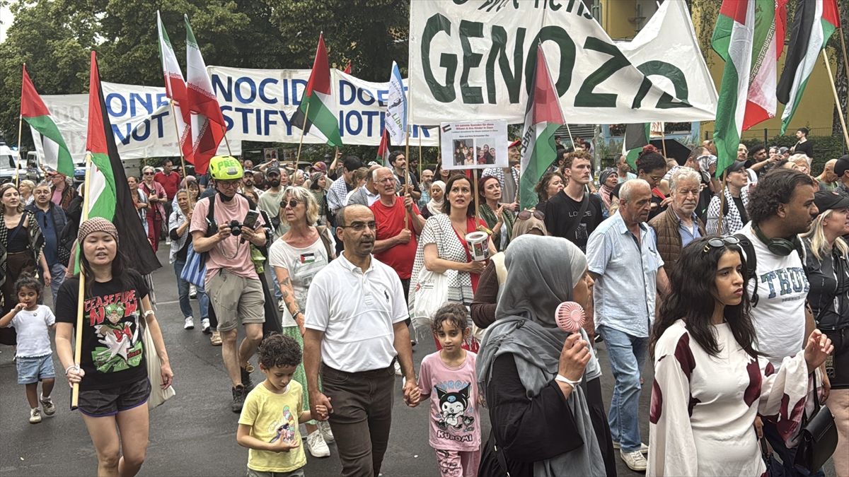 Berlin'de Filistin'e destek gösterisi düzenlendi