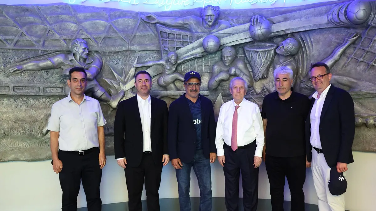 Hamdi Ulukaya, Aziz Yıldırım'ı ziyaret etti!