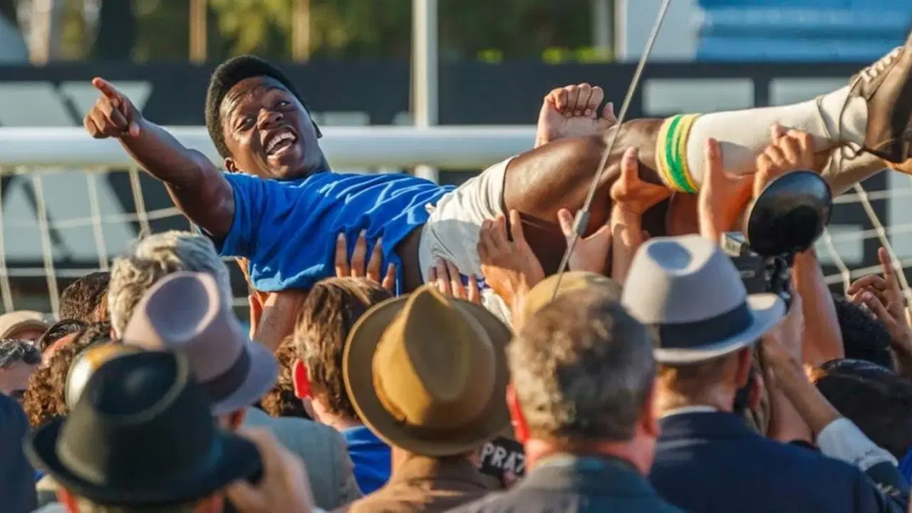 Pele: Bir Efsanenin Doğuşu filminin konusu ne? Pele: Bir Efsanenin Doğuşu filminin oyuncuları kim?