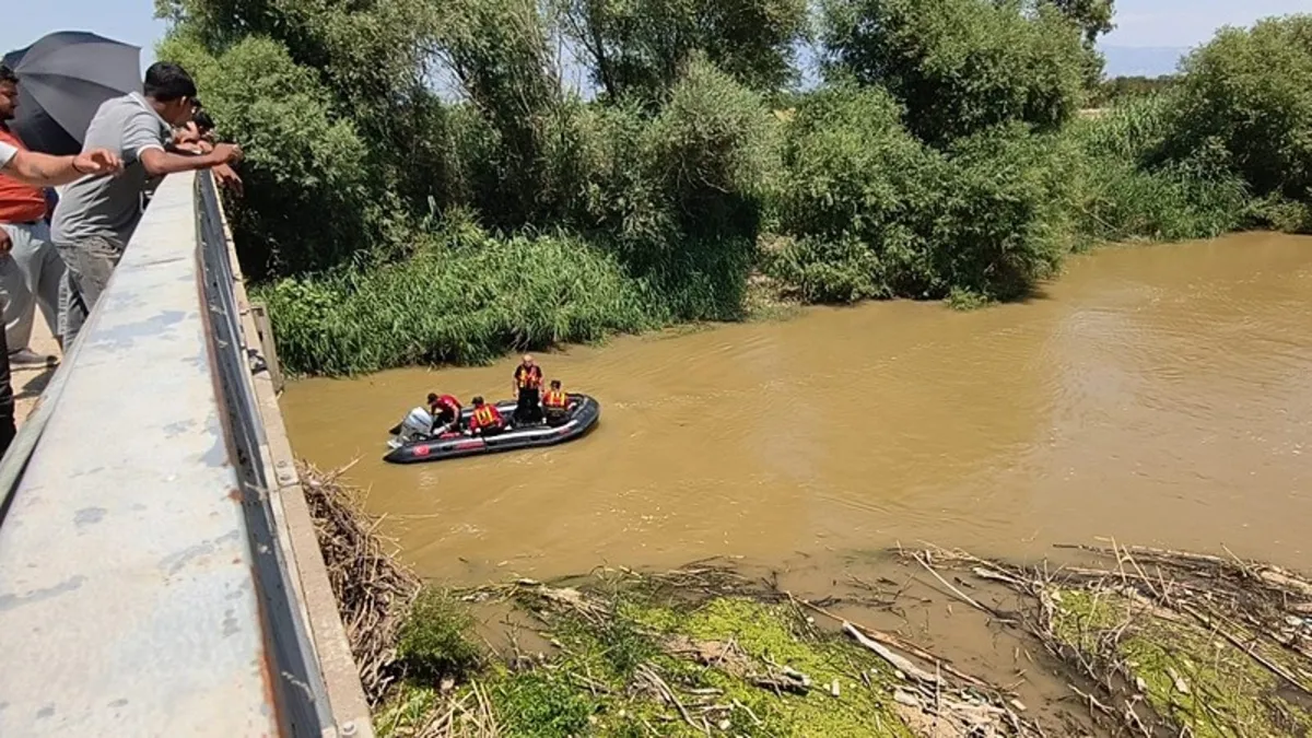 Büyük Menderes'te alarm! 90 personel ve 32 dalgıç onları arıyor