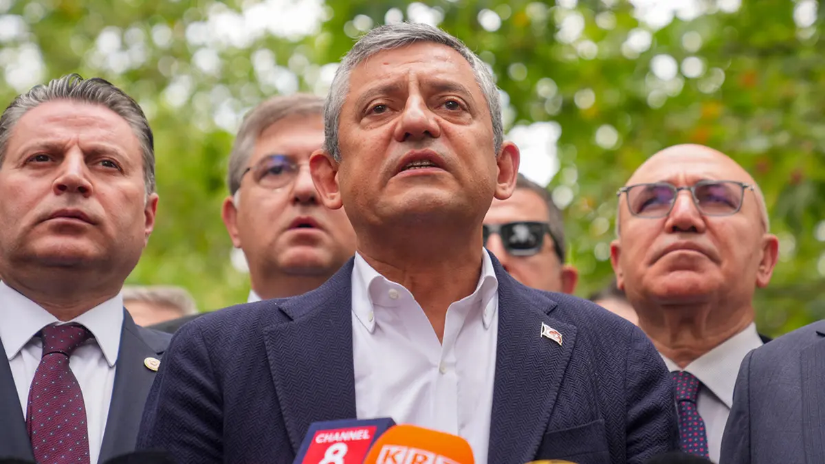 Son dakika | Özgür Özel'e yeni görev: Yeni Parti'nin Kurucu Genel Başkanı oldu