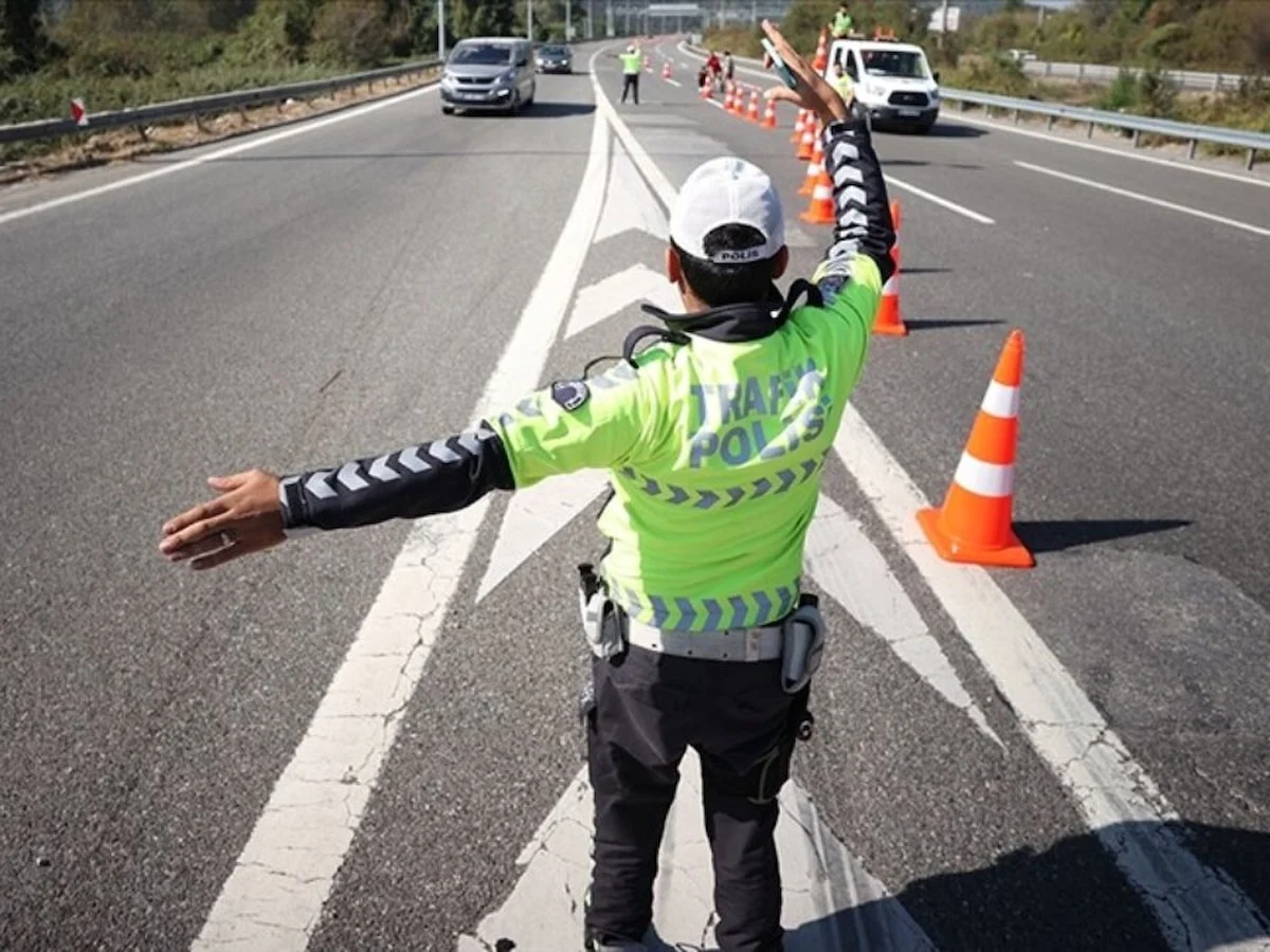 İstanbul'un 3 ilçesinde bazı yollar trafiğe kapatılacak
