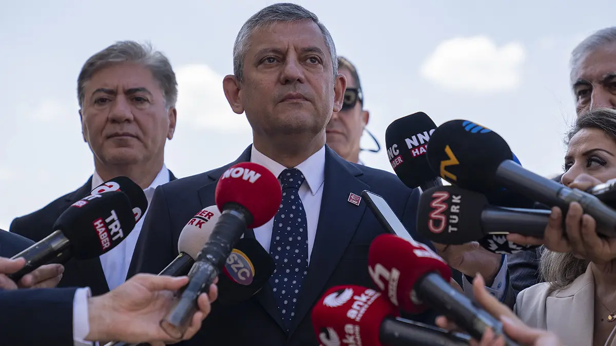 Özgür Özel'in yeni partisinin adı ne olacak? İşte masadaki isimler