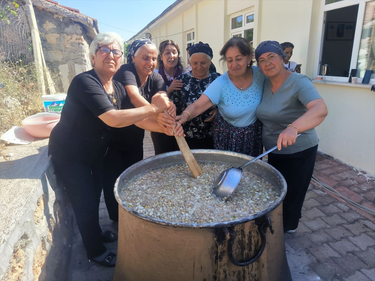 Doğanşehir'de aşure etkinliği yapıldı