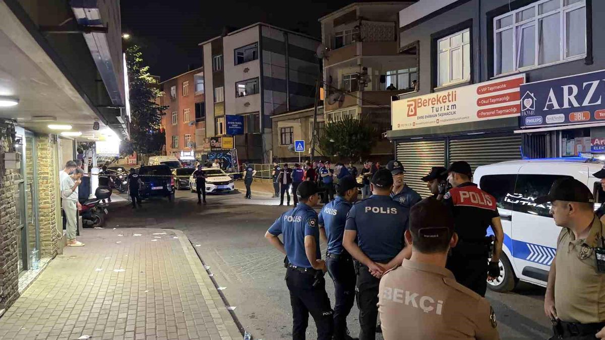 Sokak ortasında silahlı kavga: 1'i yoldan geçen vatandaş olmak üzere 3 kişi yaralandı