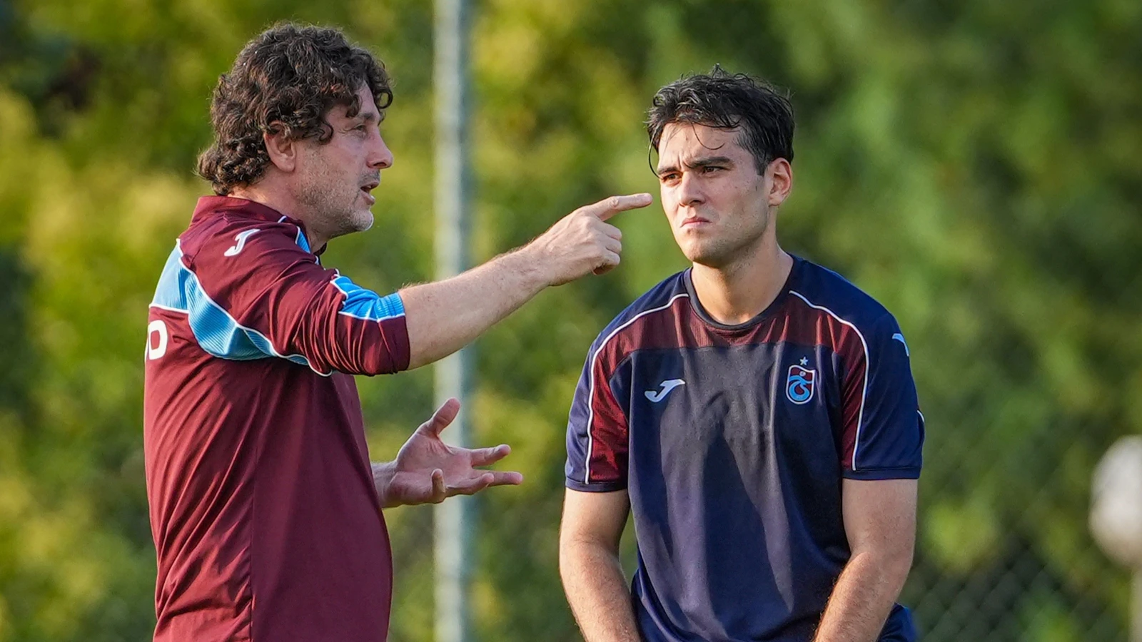 Trabzonspor'un yeni yıldızı Aral Şimşir ilk antrenmanına çıktı