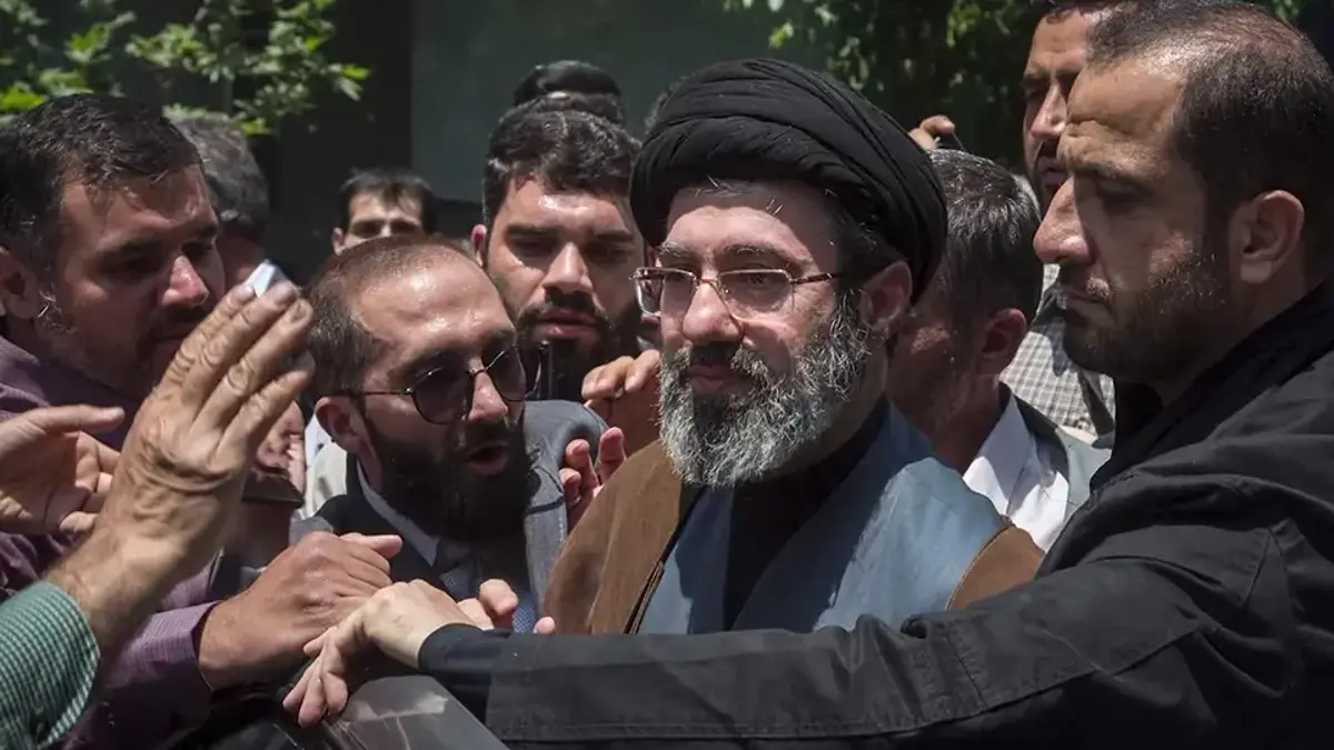 İran dini lideri Mücteba Hamaney’den zafer ilanı: "Kötü niyetli düşman kaybetti"