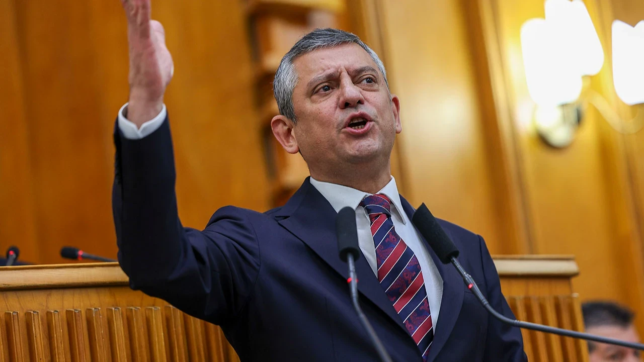 Özgür Özel'den hükümete sert tepki: ''Ankara'da utanç verici şeyler oluyor''