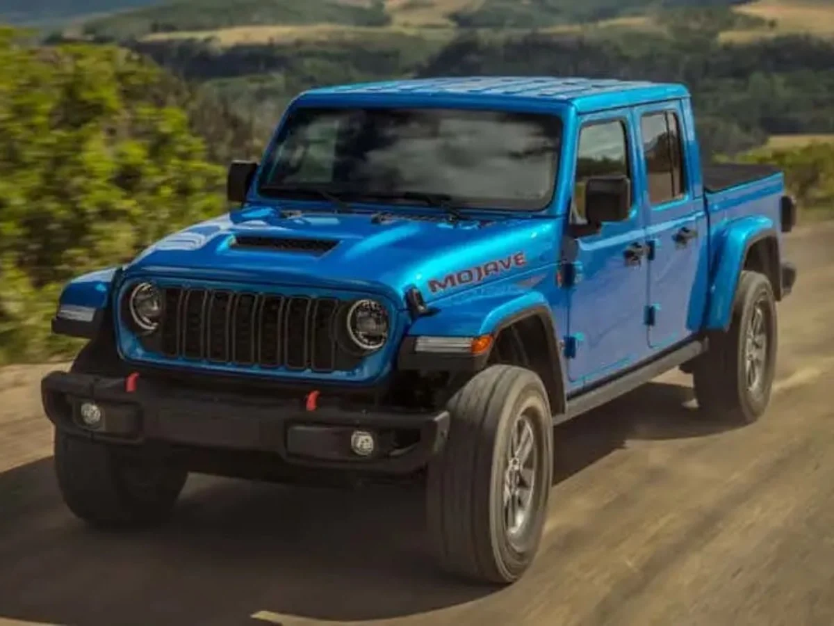 Yangın riski var: Jeep, 1 milyondan fazla aracı geri çağırmaya başladı