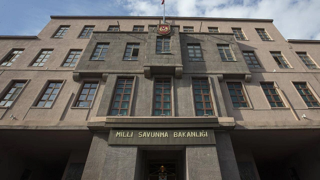 Son Dakika | MSB açıkladı! General astsubayı dövdü iddiasına soruşturma başlatıldı