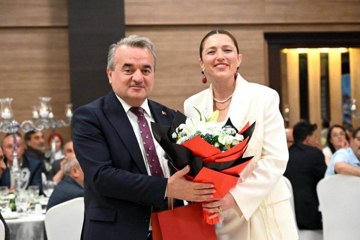 Kaymakam Öztürk'e veda yemeği