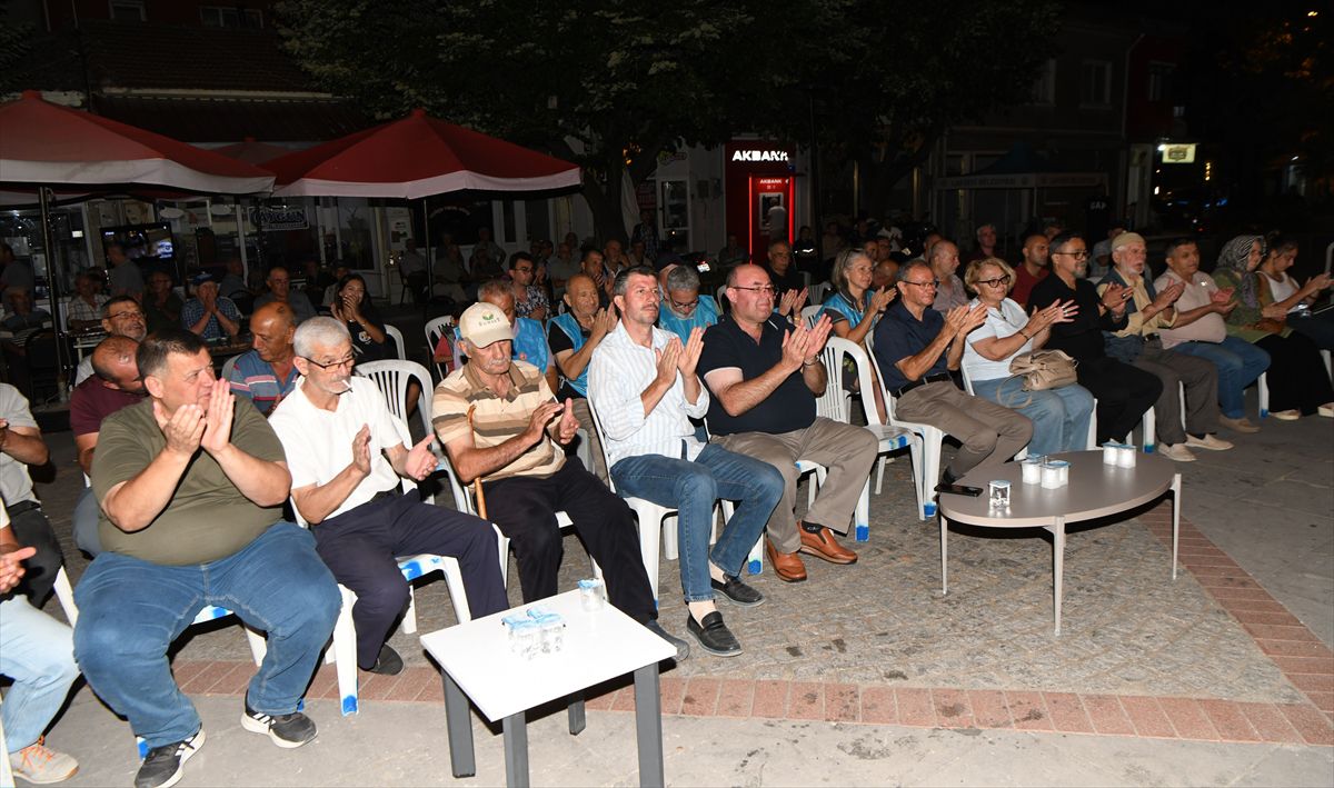 Lapseki'de 3. Şeftali Festivali'nde Üreticilere Tarım Semineri