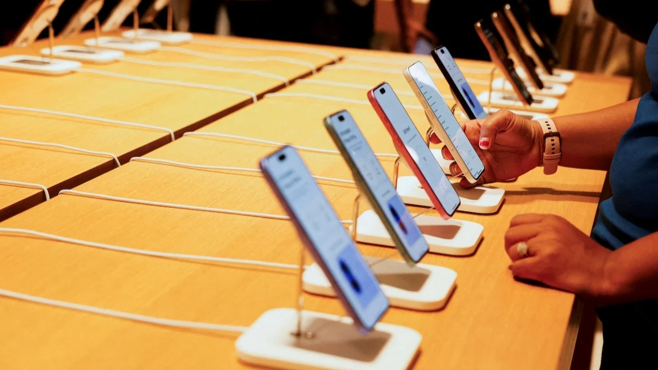 Apple'ın gizli planı: Pentagon'un kara listesindeki şirketlerden çip alacak