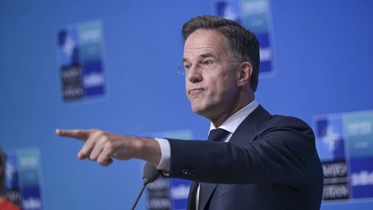Rutte'den Ankara'da övgü dolu sözler: İlk gün büyük bir başarıydı