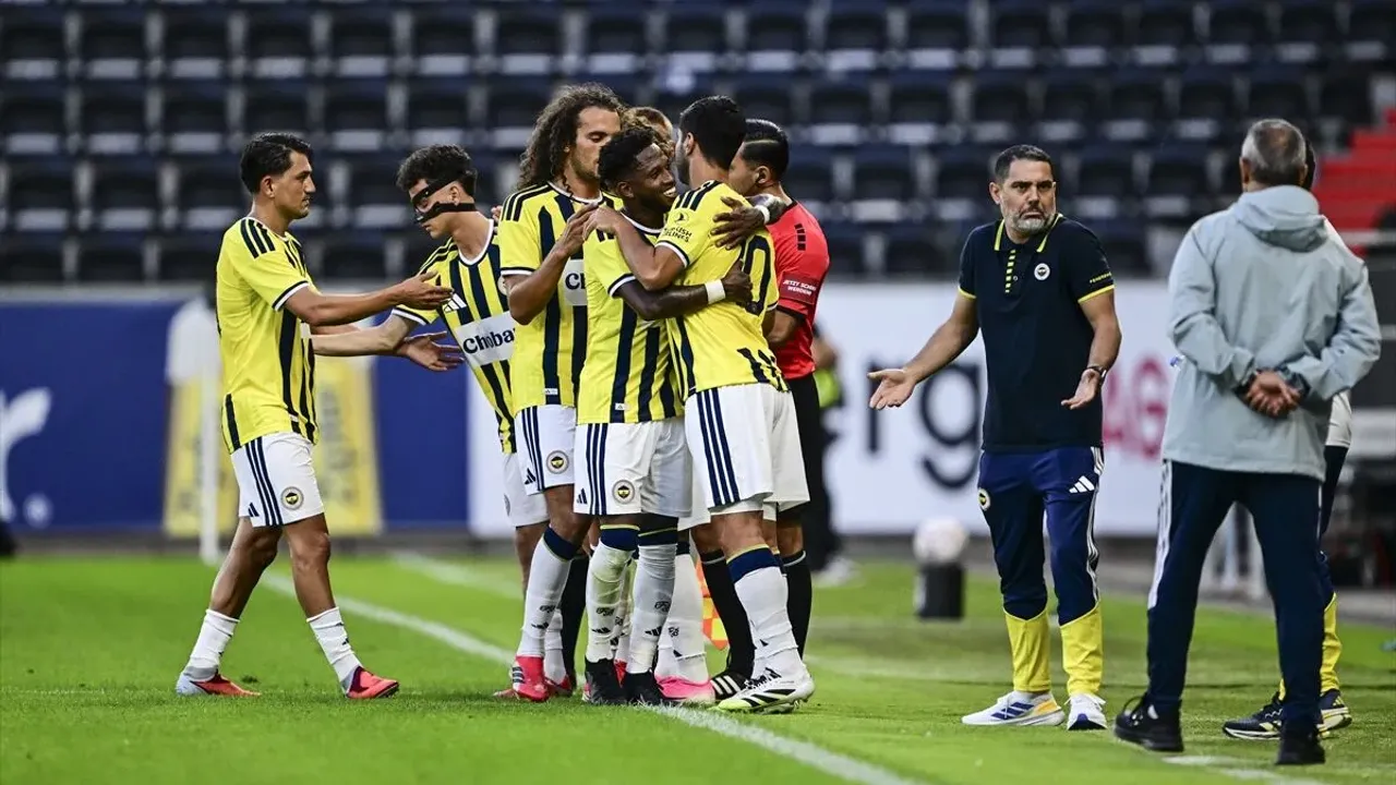 Fenerbahçe'nin Pogon Szczecin maçı ilk 11'i belli oldu