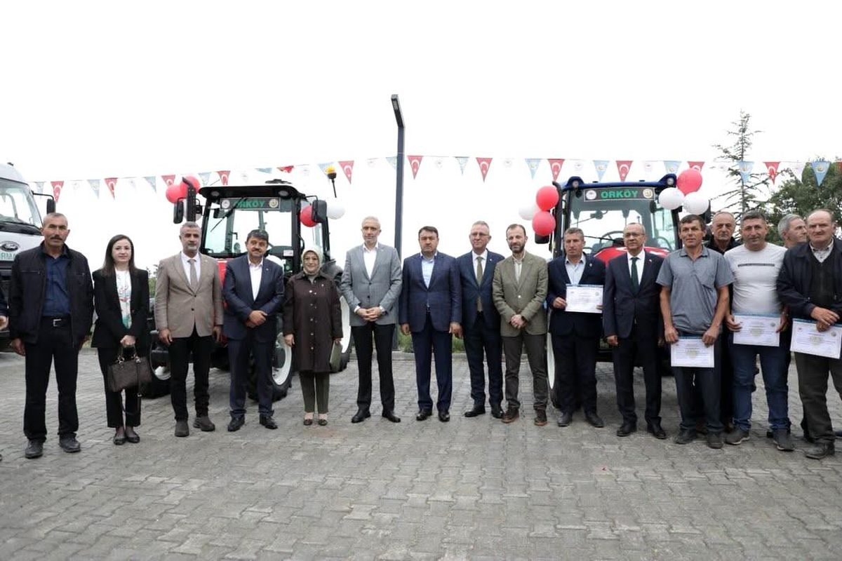 Kütahya'da hem üretime hem yangınla mücadeleye destek