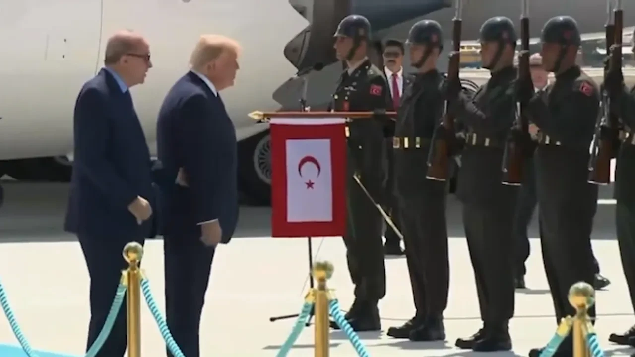 Trump Ankara'ya indi, askerleri Türkçe selamladı: Merhaba asker!