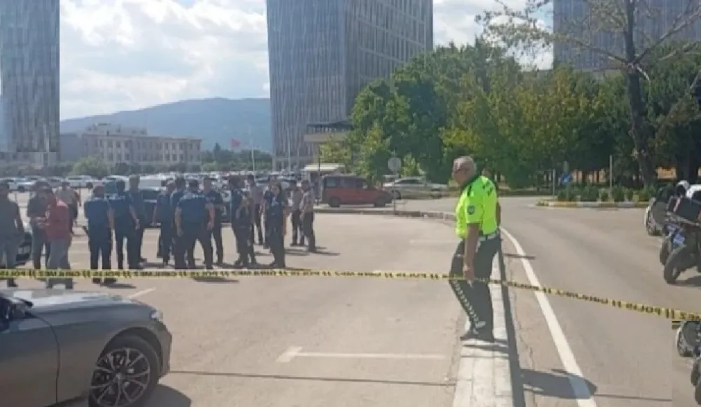 Adliye otoparkında silahlı kavga: 5 gözaltı