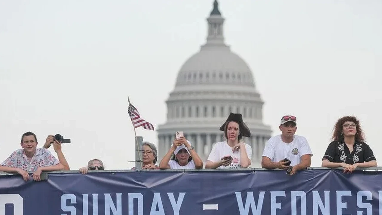 Washington'da tarihi kutlamaya fırtına engeli