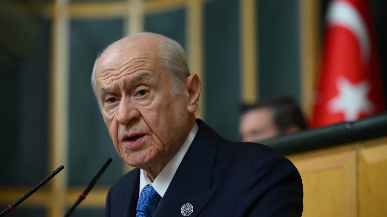 İktidar KHK ile kapatmıştı, Bahçeli çağrı yaptı: Beka meselesi