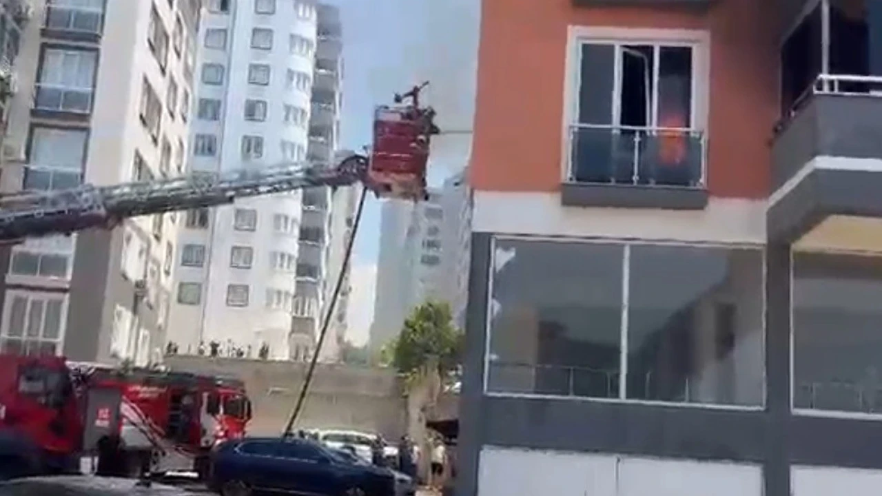 Kahramanmaraş'taki Ev Yangınında Facia: Engelli 3 Kişi Alevlerden Kaçamadı!