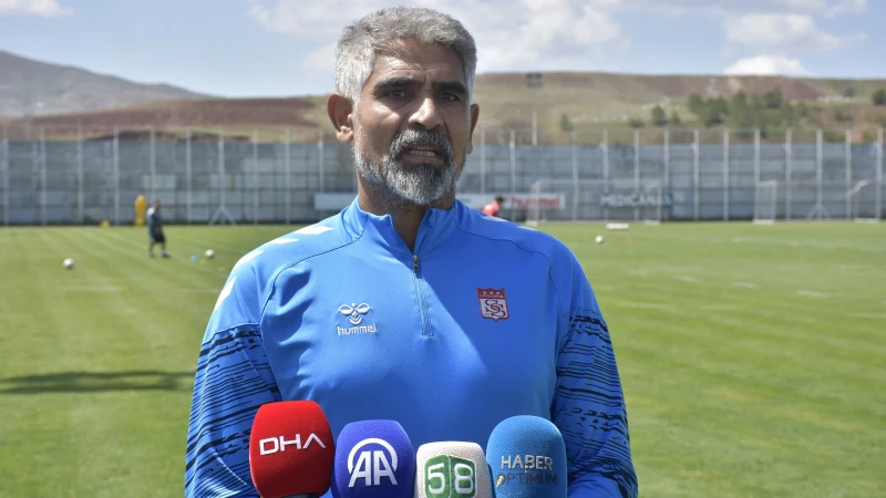 Sivasspor teknik direktör İsmet Taşdemir ile yollarını ayırdı